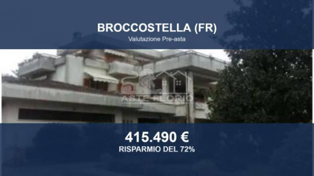 Immobile in asta di 1413 m² con più di 5 locali e box auto in vendita a Broccostella