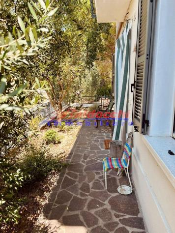 CASALE RUSTICO CON GIARDINO - Foto 18