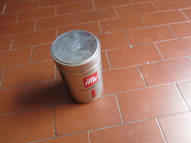 VECCHIO BARATTOLO DI LATTA ILLY ESPRESSO -