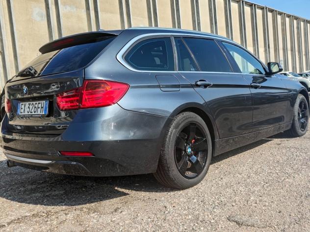 Bmw 320 320d xDrive Touring Luxury Automatica - Foto 3