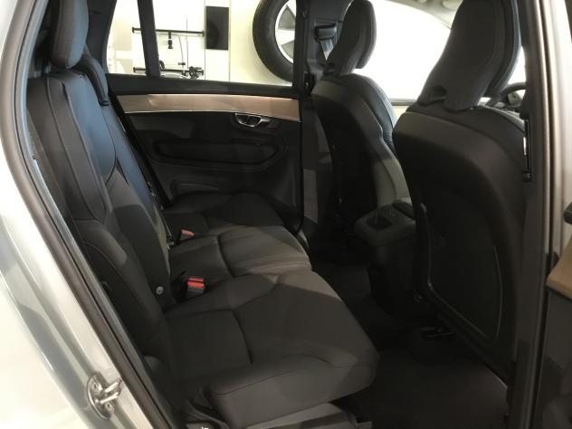 Volvo XC 90 T8 AWD automatico 7 posti PLUS DARK - Foto 7