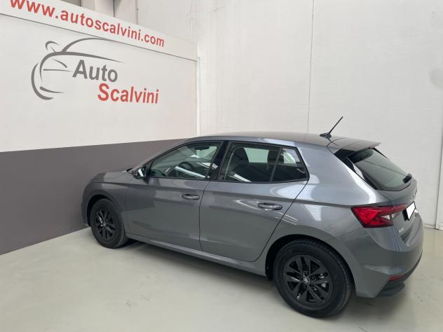 Skoda Fabia 1.0 MPI 80 CV Young Edition - Foto 5