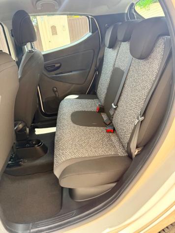 Lancia Ypsilon 1.0 FireFly 5 porte S&S Hybrid Ecochic Silver - Foto 8