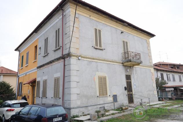 CASA INDIPENDENTE di 4 vani e di 150 mq (CAVENAGO DI BRIANZA) rif. IGC CASA INDIPENDENTE - Foto 2