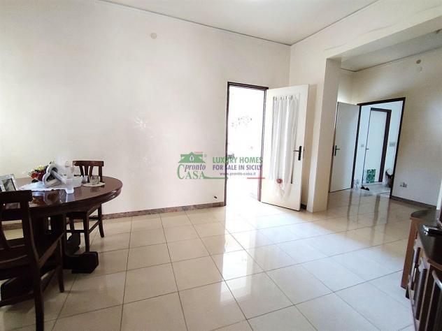 Rif:2618 - Ampio appartamento nel cuore di Comiso – Con Terrazza e Balconi - Foto 4