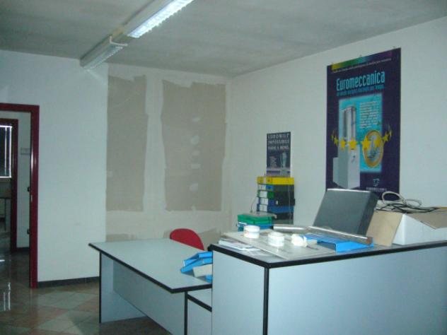 Immobile di 220 m² con più di 5 locali in affitto a Maranello - Foto 6