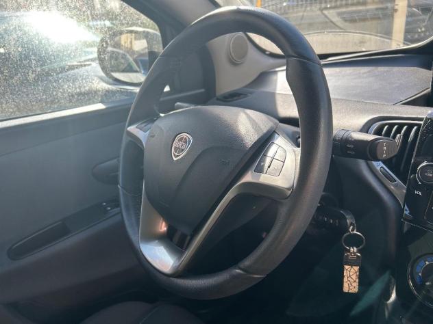 LANCIA - Ypsilon - 1.0 FireFly 5p.S&S Hybryd Gold - Foto 8
