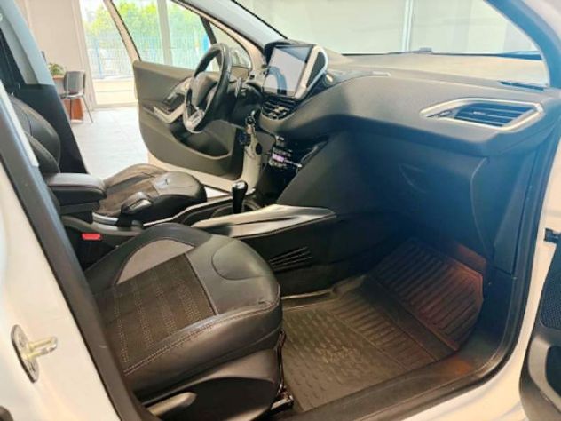 Peugeot 2008 1.6 e-HDi 92 CV Allure - Foto 8