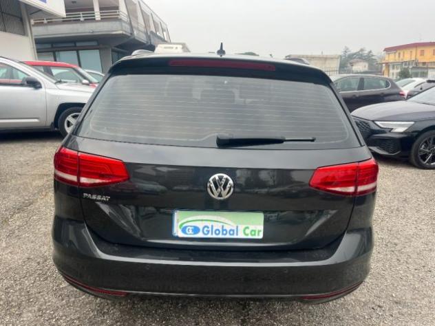 VOLKSWAGEN Passat Variant 2.0 TDI DSG Business BlueMotion Tech rif. 23402503 - Foto 5