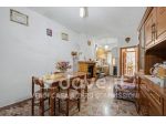 Casa indipendente di 260 m² con più di 5 locali e box auto in vendita a Cas &hellip;