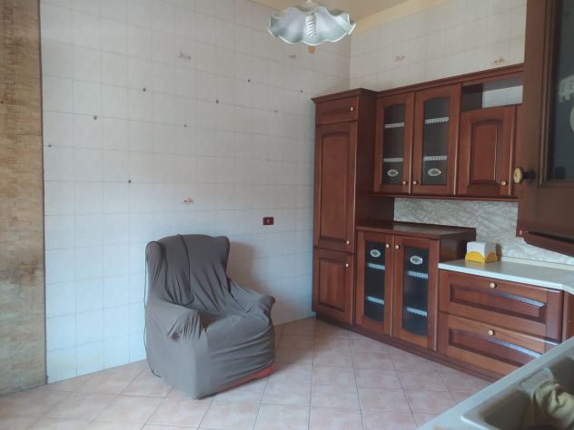 Ampia soluzione indipendente con spazi laterali sita in Via G. Pepe, Cicciano. - Foto 7