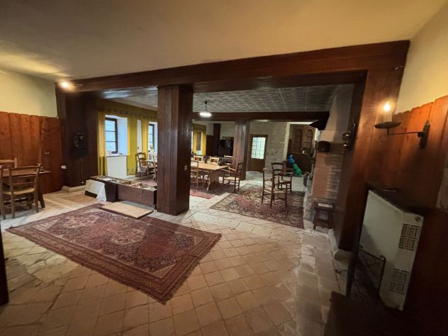 DIMORA STORICA DEL '400 (EX CHIESA) SPLENDIDAMENTE RISTRUTTURATA - Foto 7