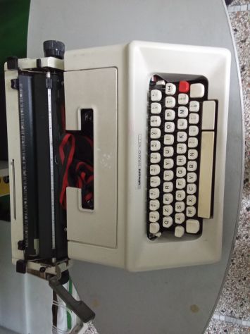MACCHINA DA SCRIVERE OLIVETTI STUDIO 45 J