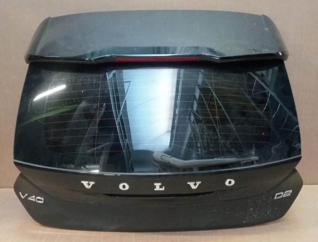 PORTELLO POST. NERO MET. C/MOT. VETRO SCURO 999-U1294619 Carrozzeria Lamierati esterni Portello Portello post. VOLVO - V40 - 01-10-2012 - 01-02-201