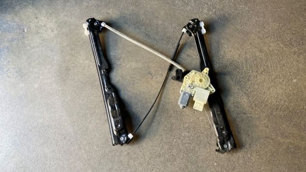 Alzacristallo anteriore SX Peugeot 308 2^serie del 2018 (9678189880)