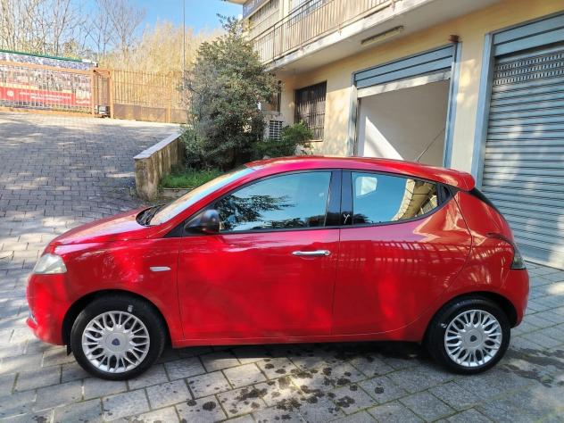 Lancia Ypsilon 1.2 69 CV 5 porte GPL Ecochic Gold - Foto 2