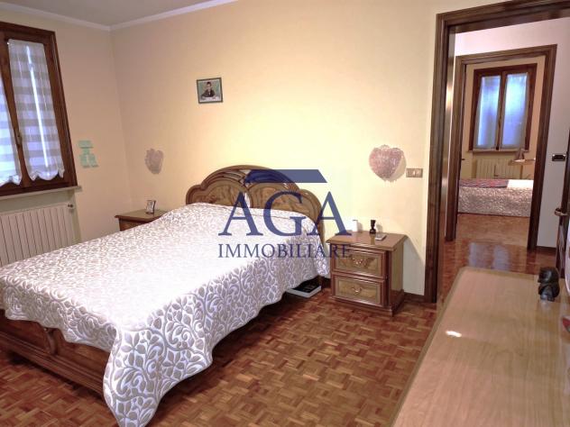 VILLINO di 10 vani e di 352 mq (ORMELLE) rif. CR91 - Foto 11