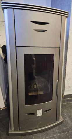 STUFA A PELLET E ACQUA MONTEGRAPPA MOD.15400- 14,5KW - GRIGIO - Foto 2
