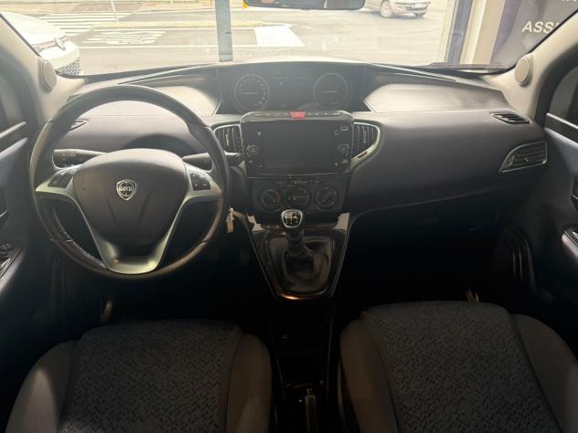 Lancia Ypsilon 1.2 69 CV 5 porte GPL Gold - Foto 10