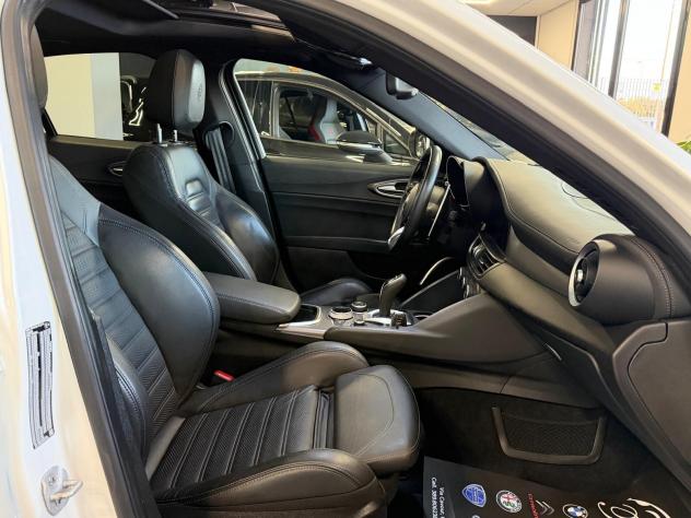 ALFA ROMEO GIULIA VELOCE 2.2 210CV Q4 TETTO PELLE NAVI ANNO 2021 - Foto 9