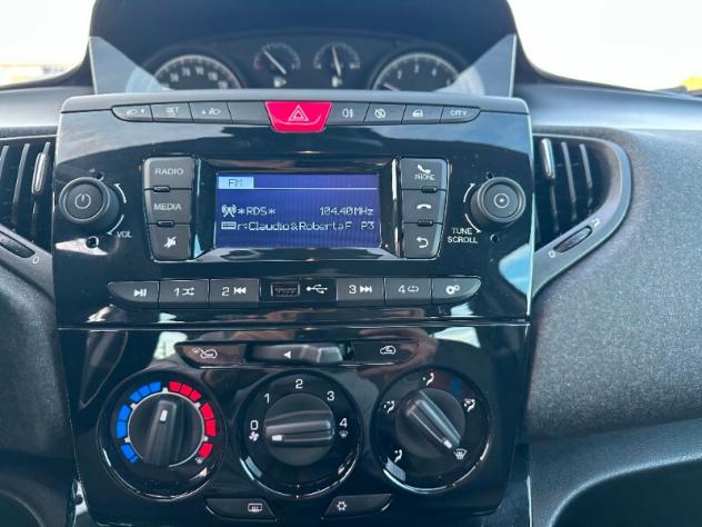 LANCIA Ypsilon 3ª serie Ypsilon 1.0 FireFly 5 porte S&S Hybrid Silver - Foto 5