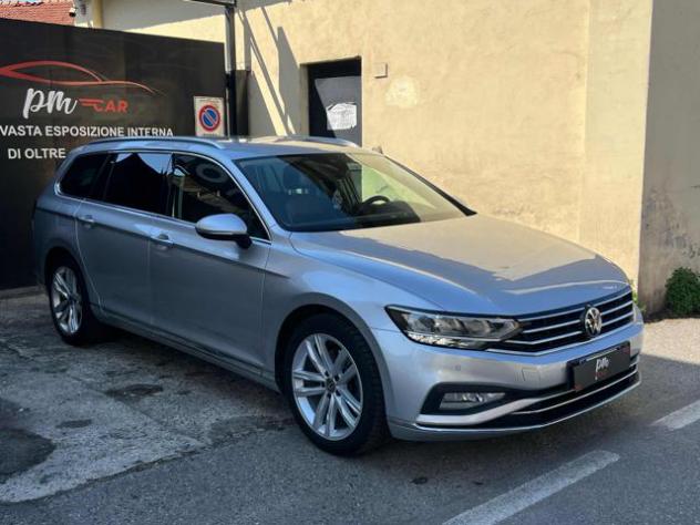 VOLKSWAGEN Passat Variant 2.0 TDI SCR EVO DSG Executive rif. 23936868 - Foto 2
