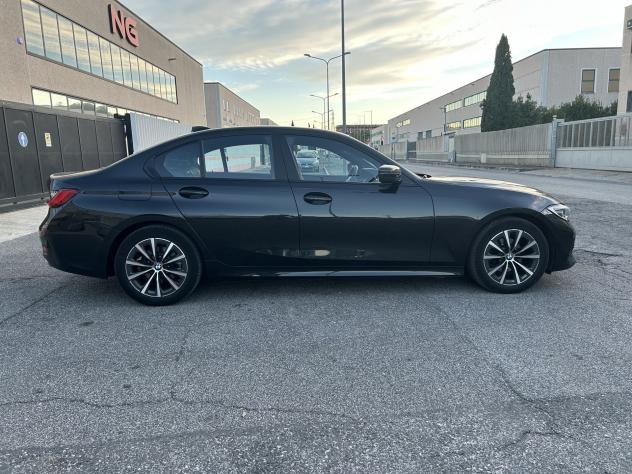 BMW Serie 3 318d Business Advantage auto - Foto 7