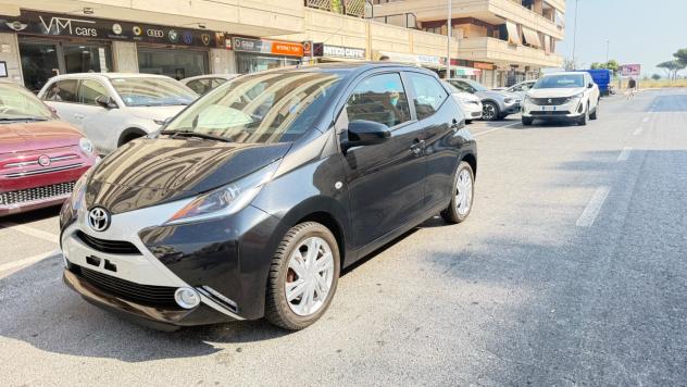 Toyota Aygo 1.0 VVT-i 69 CV 5 porte x-PLAY LED CAR PLAY KAMERA PDC BLUETOOH CERCHI 16 - Foto 3