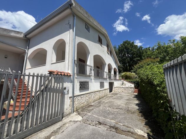 VILLA BIFAMILIARE CON 500 MQ DI GIARDINO - Foto 8