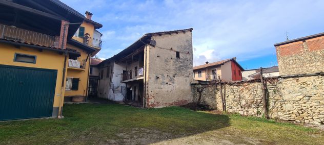PEVERAGNO: Ampio caseggiato in centro paese - Foto 10