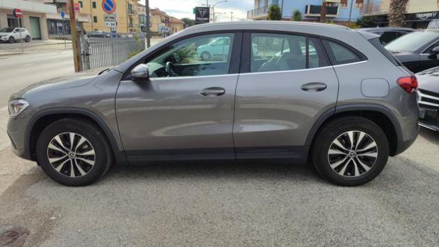 MERCEDES-BENZ GLA 180 d Automatic Style "LED" NAVI"CAMERA" rif. 23355964 - Foto 2