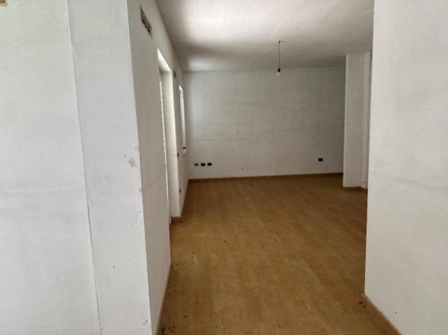 Immobile in asta di 102 m² con più di 5 locali e box auto in vendita a Vibonati - Foto 8