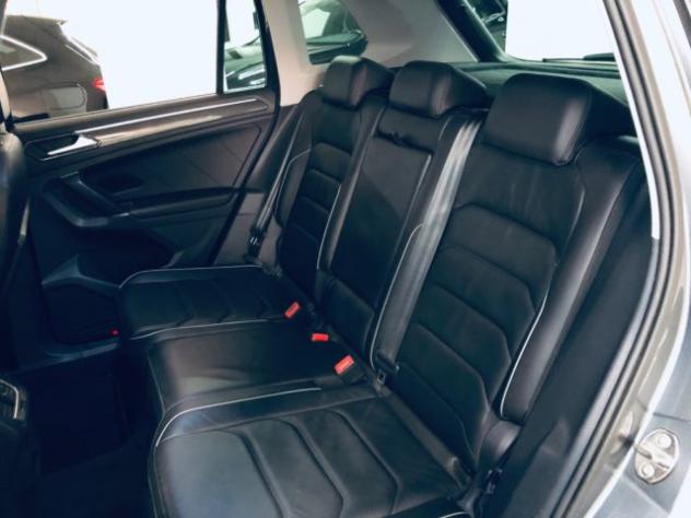 VOLKSWAGEN Tiguan 2.0 TDI SCR DSG 4MOTION Executive BMT rif. 23379541 - Foto 5
