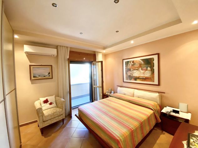 VILLA CON PISCINA LAVINIO ZONA GIORNALISTI - VIA ABELIA - Foto 6