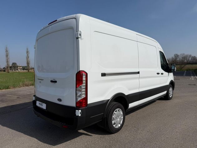 Ford Transit 2.0 Tdci L3H2 - 2022 - Foto 3