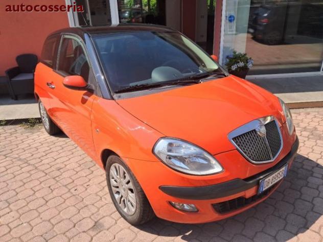 LANCIA Ypsilon 1.2 16v Momo design rif. 23930136 - Foto 2
