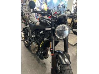 HUSQVARNA Svartpilen 401 svartpilen 401 A2 rif. 23958062