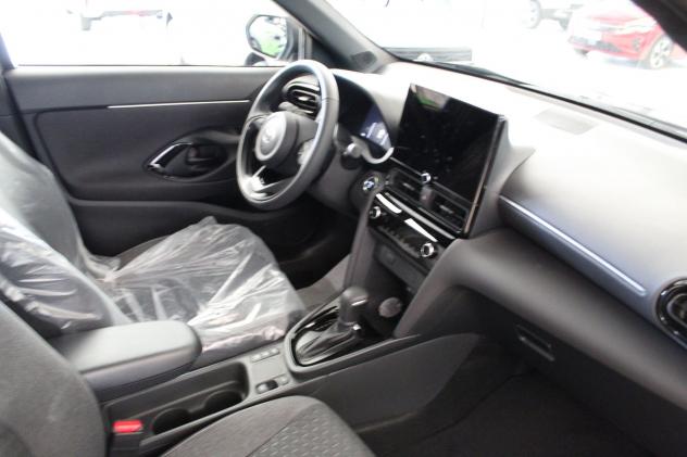 Toyota Yaris Cross 1.5H (130 CV) Trend E-CVT - Foto 8