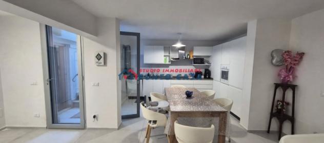 LUNGOMARE DANTE ALIGHIERI - Fronte Spiaggia - 100 mq, 3 vani oltre accessori. Residence esclusivo con piscina. Euro 130mila - Foto 2