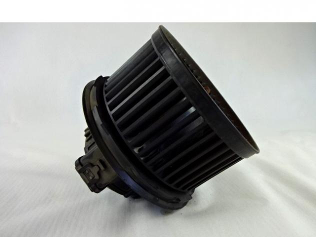 1790329 MOTORINO VENTOLA VENTILAZIONE ABITACOLO FORD FIESTA 1.4 G 71KW 5M 3P (2009) RICAMBIO USATO 0130115551 VP8E2H18456-AA 3135102338