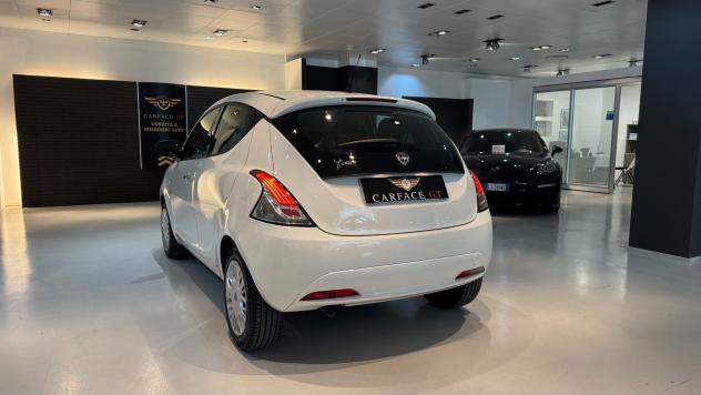 LANCIA YPSILON 1.2 69CV 5p - 2016 - Foto 6