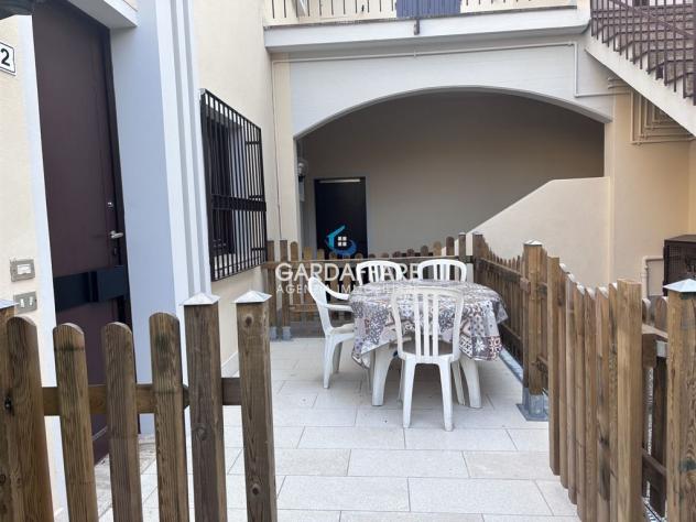 SIRMIONE COLOMBARE OTTIMA VILLETTA TRILOCALE CON PISCINA. - Foto 3