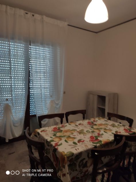 Affittasi ampio appartamento arredato di 140 mq per studenti o lavoratori fuori - Foto 5