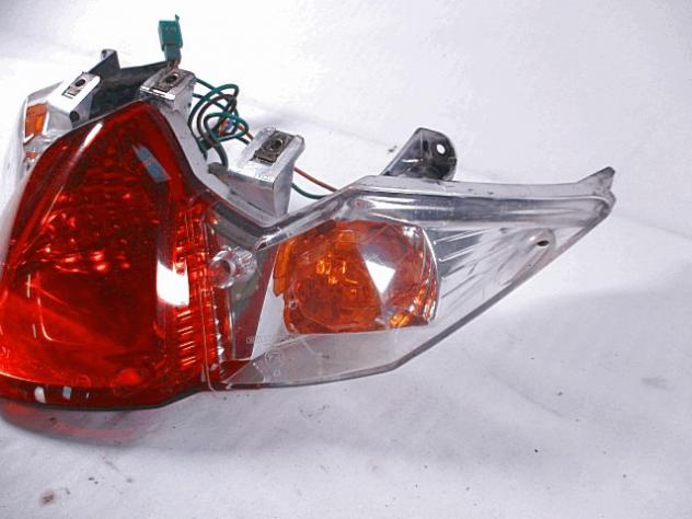 FARO FRECCE POSTERIORE KYMCO AGILITY 50 RS 4T (2009 - 2013) 33701-LDC8-E10 CON DIFETTO - Foto 2