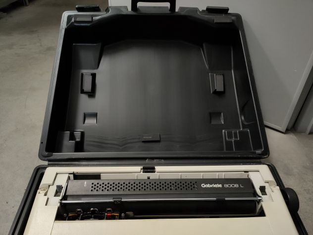 Macchina da scrivere Triumph Adler Gabriele 8008 - Foto 4
