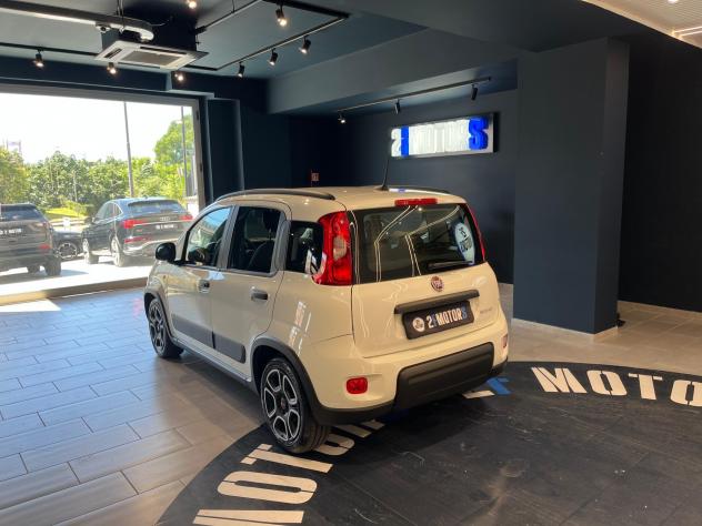 Fiat Panda 1.0 FireFly S&S Hybrid City Life - Foto 4