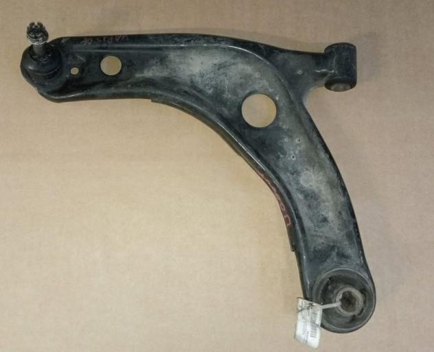 BRACCIO OSCILLANTE SOSP. S.TOYOTA YARIS ANT.  Meccanica  Assale  Tiranteria  Braccio oscillante ant. s TOYOTA - YARIS - 01-01-2006 - 01-01-2009