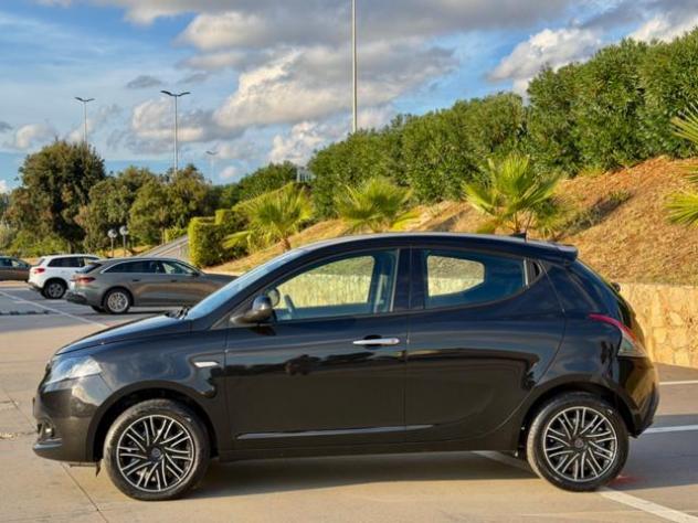 LANCIA Ypsilon GOLD+RETROCAMERA+NAVI CARPLAY+LED rif. 24107635 - Foto 3