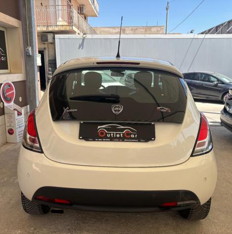 LANCIA - Ypsilon - 1.3 MJT 95 CV 5p. S&S Gold - Foto 6