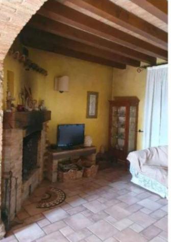 Immobile in asta di 490 m², box auto doppio in vendita a Carpaneto Piacentino - Foto 6